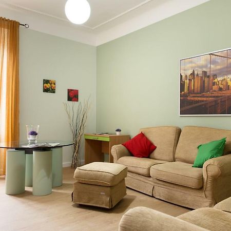 Beautiful Apartment In San Giovanni Close To Colosseo Řím Exteriér fotografie